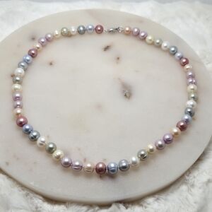 Elegant Multicolor Pearl Necklace